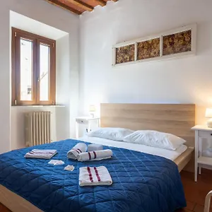Tipica Cozy House + Parking! Apartment Florence